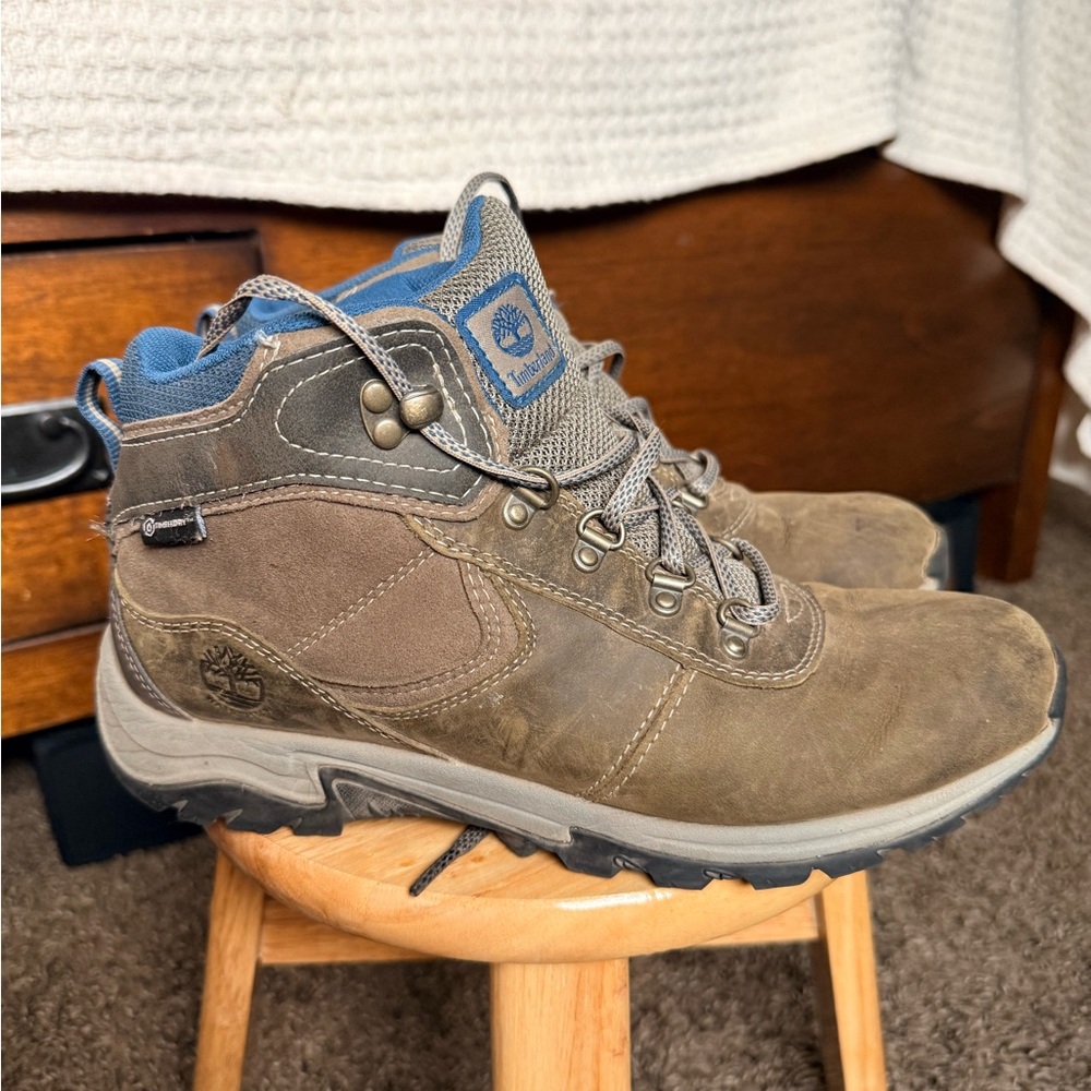 Timberland Brown Suede Leather Hiking Boots with Blue Accents